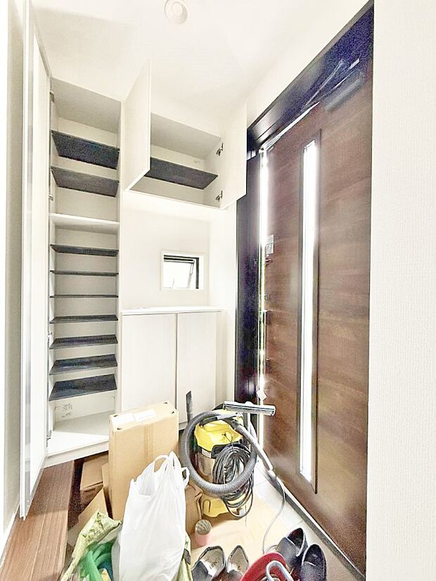 ■ ここから始まる一日、すっきり整った玄関