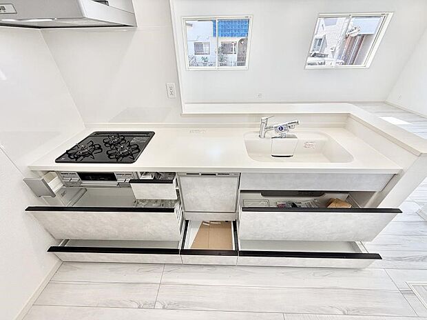 ■家族の絆を深める、温もりのあるキッチン