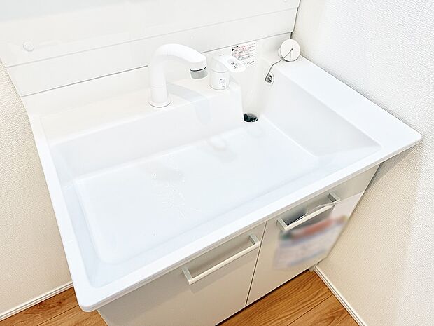 ■手洗いや顔を洗う時も快適に使える便利なシャワー