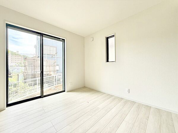 ■落ち着いた色合いのお部屋で穏やかな時間を楽しめます