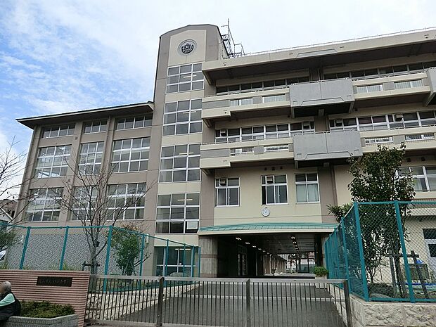 小学校 1400m 横浜市立杉田小学校