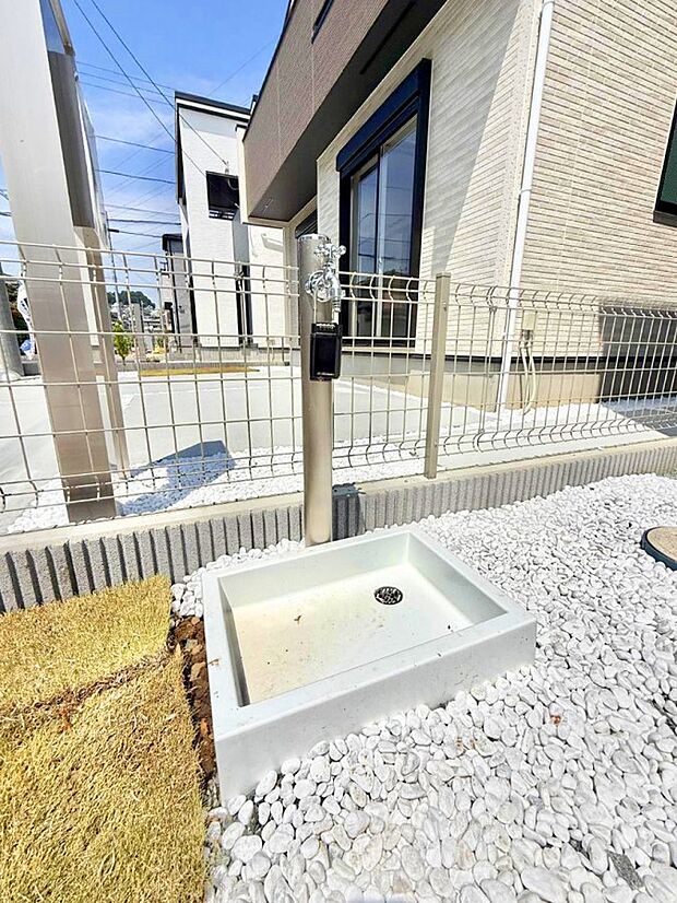 3号棟 ■ガーデニングや洗車などの際に大活躍な屋外立水栓