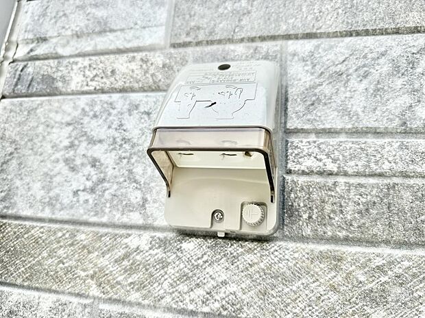 ■室内のコンセントから延長コードを引っ張る手間がなくなります。