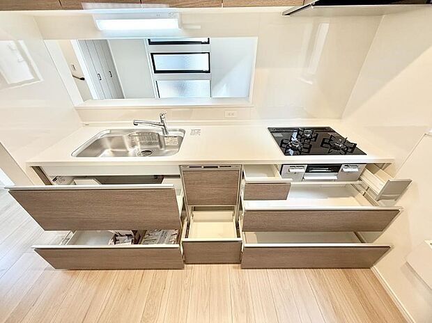 ■シンプルで美しく心地よい時間を生むキッチン空間