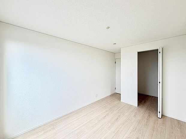 2号棟 ■シンプルで使いやすい空間がスッキリ感じられます