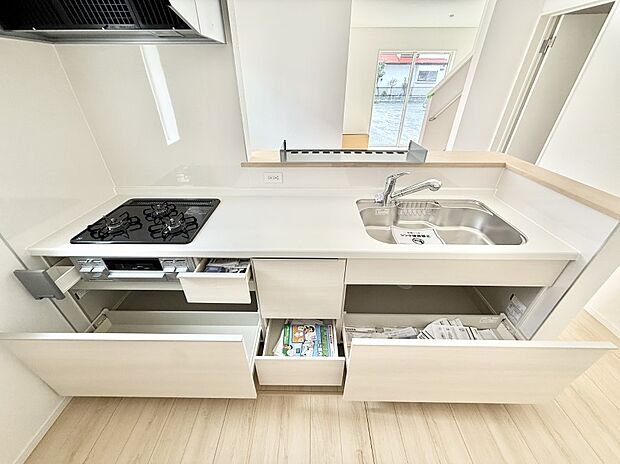 ■料理がもっと楽しくなる、快適なキッチン空間