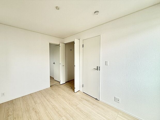 ■落ち着いた雰囲気のお部屋で心が安らぐ空間