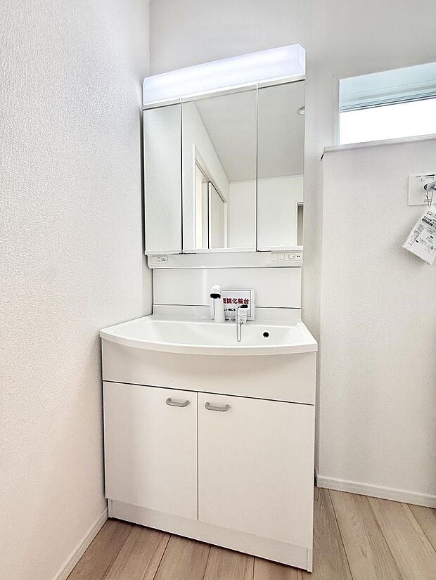 ■毎日使う場所だからこそ、清潔感溢れる空間