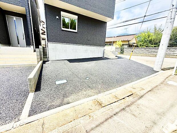 1号棟  ■快適な駐車スペースで安心