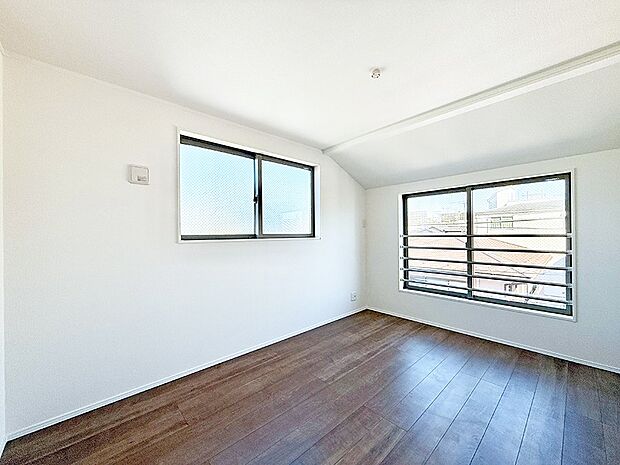 ■落ち着いた色合いのお部屋で穏やかな時間を楽しめます