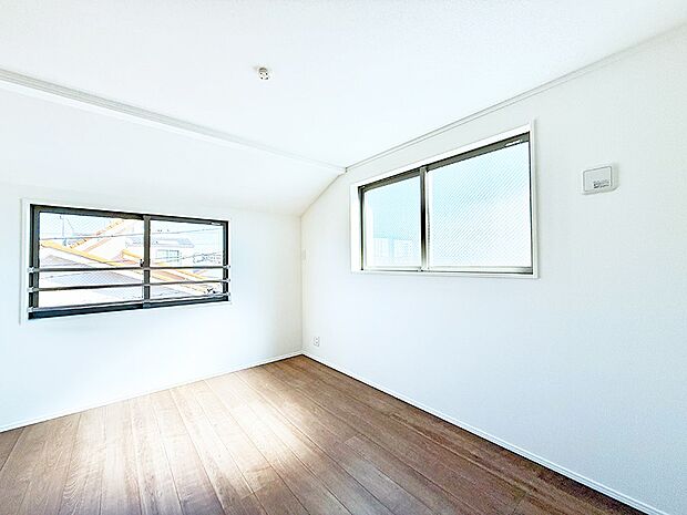 ■落ち着いた雰囲気のお部屋で心が安らぐ空間