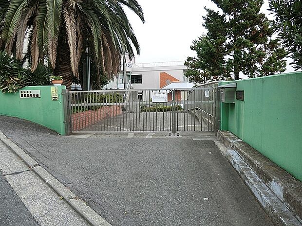 小学校 570m 横浜市立浅間台小学校