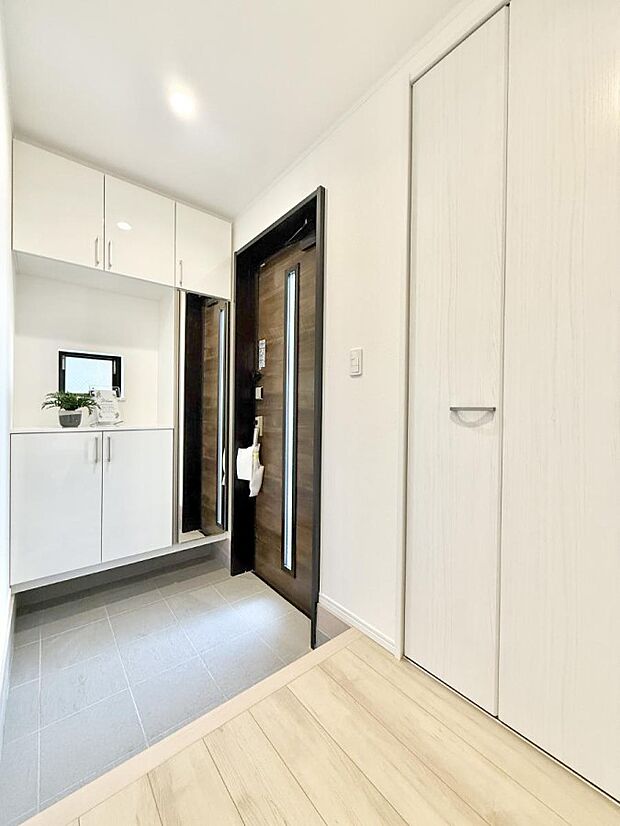 ■ シンプルで美しく、快適な暮らしの入り口