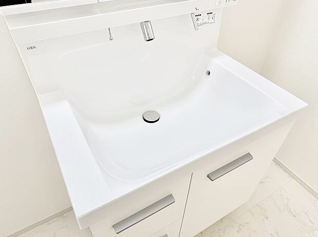 ■手洗いや顔を洗う時も快適に使える便利なシャワー