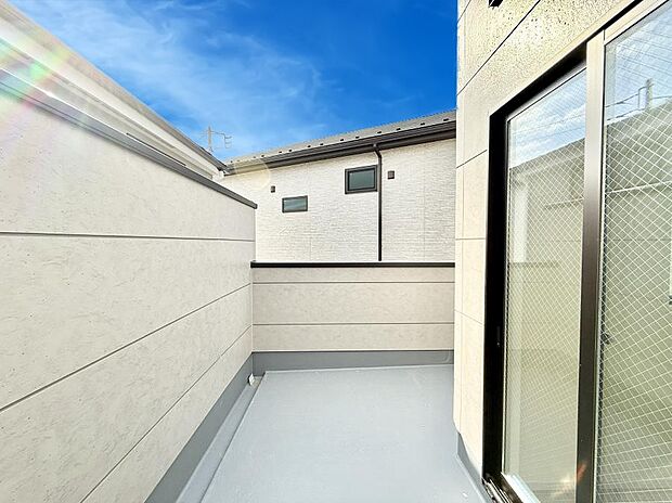 ■ 季節の移ろいを感じられる開放的な空間です