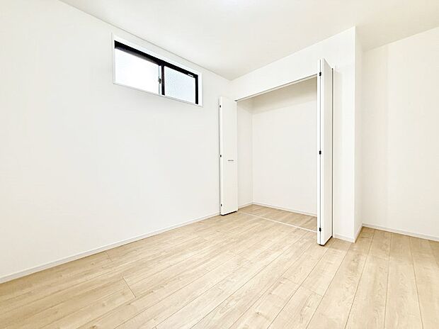 1号棟  ■落ち着いた色合いのお部屋で穏やかな時間を楽しめます