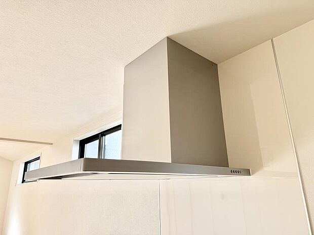 ■調理時の蒸気や匂いが換気扇に誘導され、効率的に排煙ができます。