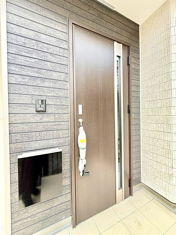 A号棟 ■ 心地よい暮らしへとつながる、温かい玄関