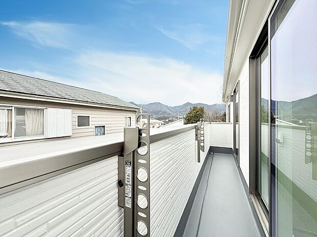 ■ 季節の移ろいを感じられる開放的な空間です