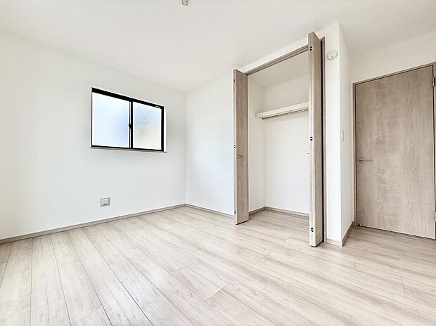 A号棟  ■落ち着いた色合いのお部屋で穏やかな時間を楽しめます