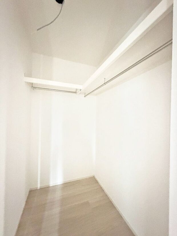 5号棟 ■WIC付きで衣類も荷物もまとめて収納