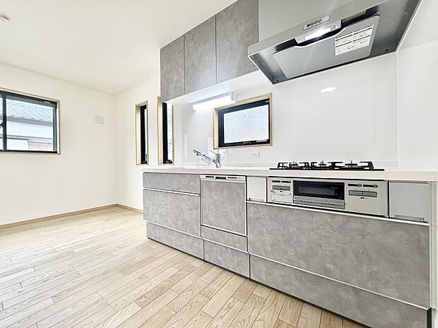 ■シンプルで美しく心地よい時間を生むキッチン空間