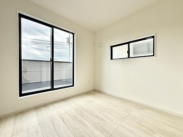 ■落ち着いた色合いのお部屋で穏やかな時間を楽しめます