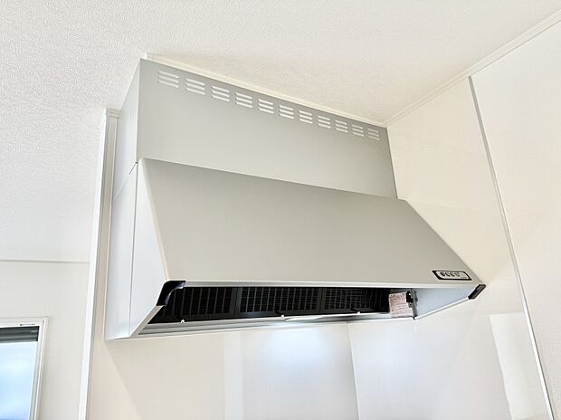 ■調理時の蒸気や匂いが換気扇に誘導され、効率的に排煙ができます。