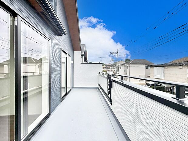 1号棟 ■ 空を眺めながら、ほっと一息つける特別な空間