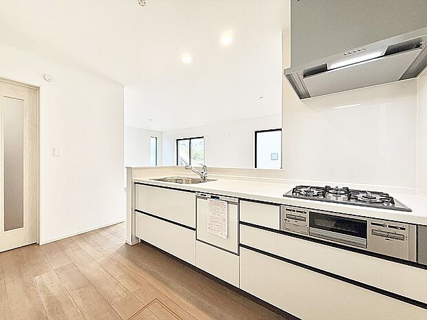 ■家族の絆を深める、温もりのあるキッチン