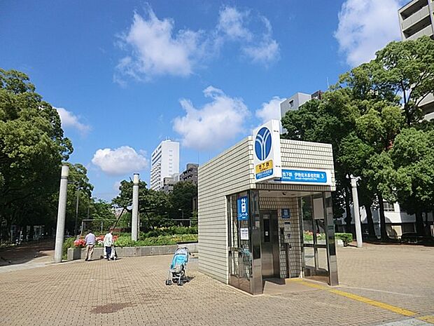 駅 1040m ブルーライン「伊勢佐木長者町」