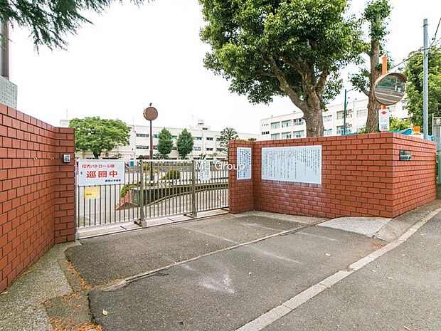 小学校 400m 横浜市立都岡小学校