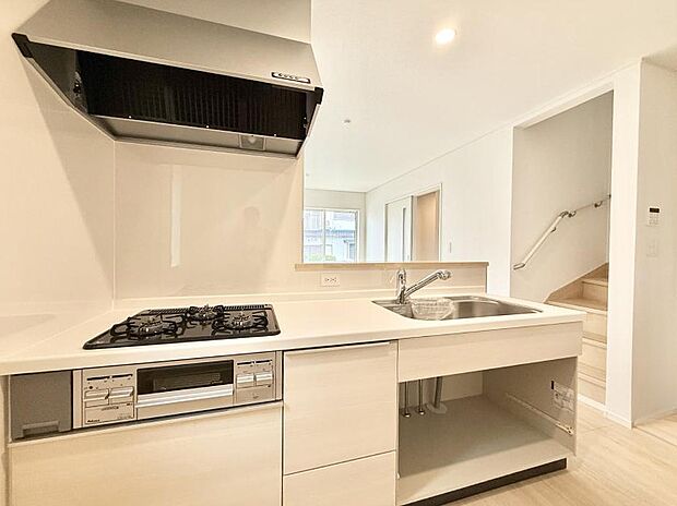 ■シンプルで機能的、毎日使いやすいキッチン