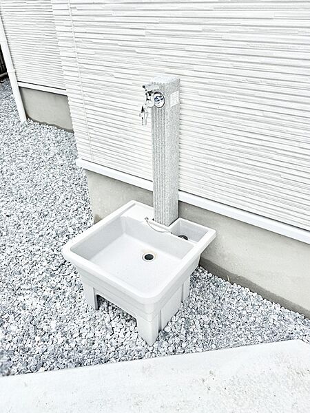 1号棟  ■季節の移ろいを感じられる、落ち着いた雰囲気の屋外空間