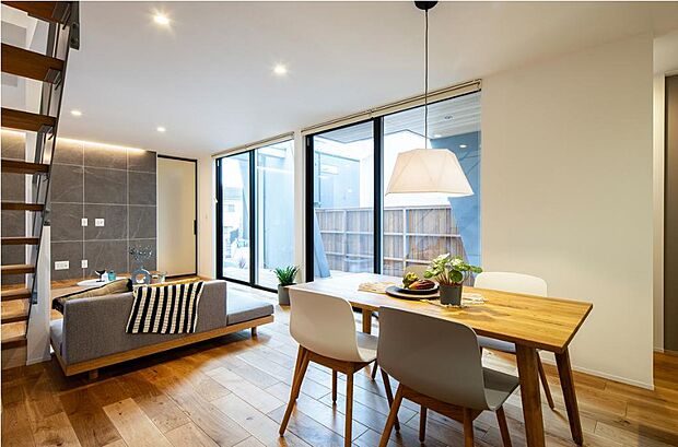 ■心落ち着く場所、ゆったり過ごせるリビング