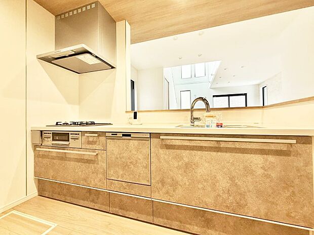 ■シンプルで機能的、毎日使いやすいキッチン