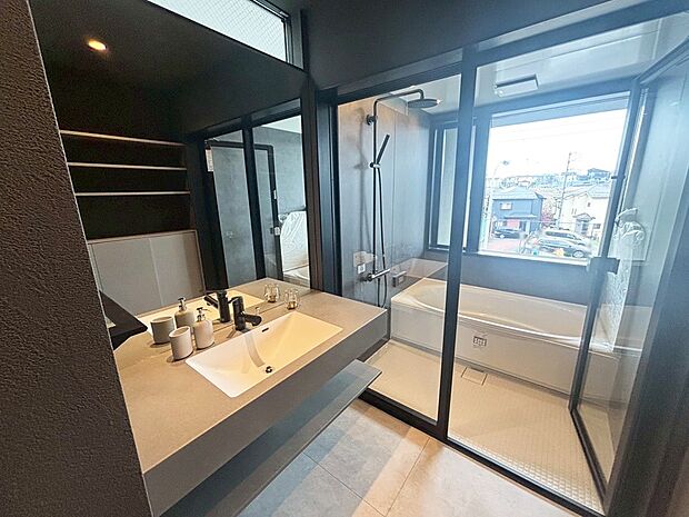 ■朝の準備がスムーズにできる広さです