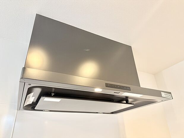 ■調理時の蒸気や匂いが換気扇に誘導され、効率的に排煙ができます。
