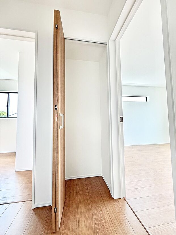 ■プラスαの収納スペース  