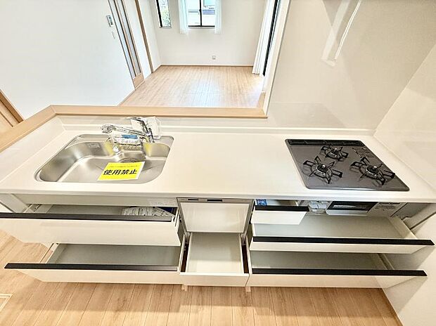 A号棟 ■シンプルで機能的、毎日使いやすいキッチン