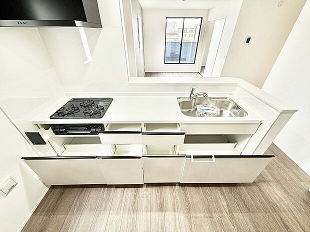 ■家族の絆を深める、温もりのあるキッチン