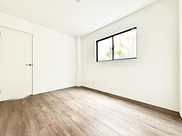 2号棟  ■落ち着いた色合いのお部屋で穏やかな時間を楽しめます