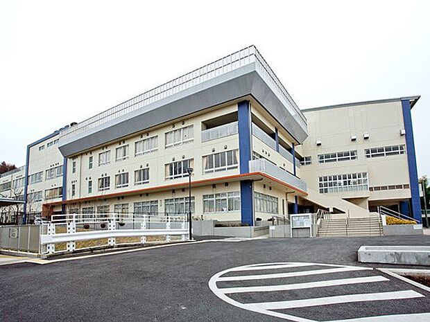 中学校 850m 川崎市立柿生中学校