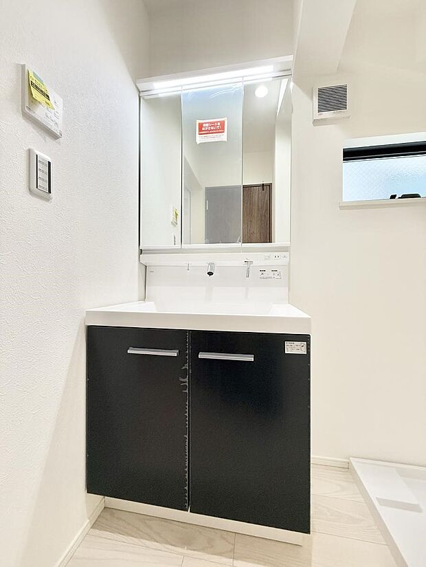 A号棟  ■朝の準備がスムーズにできる広さです