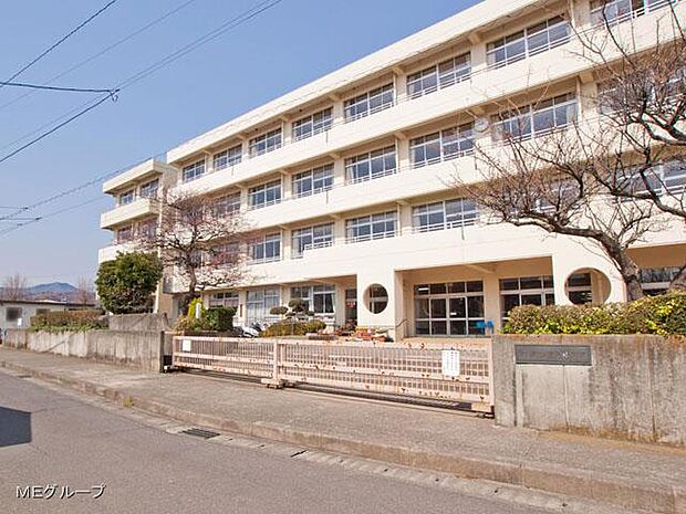小学校 800m 愛川町立菅原小学校