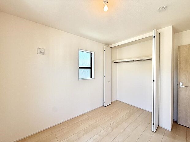 ■落ち着いた雰囲気のお部屋で心が安らぐ空間