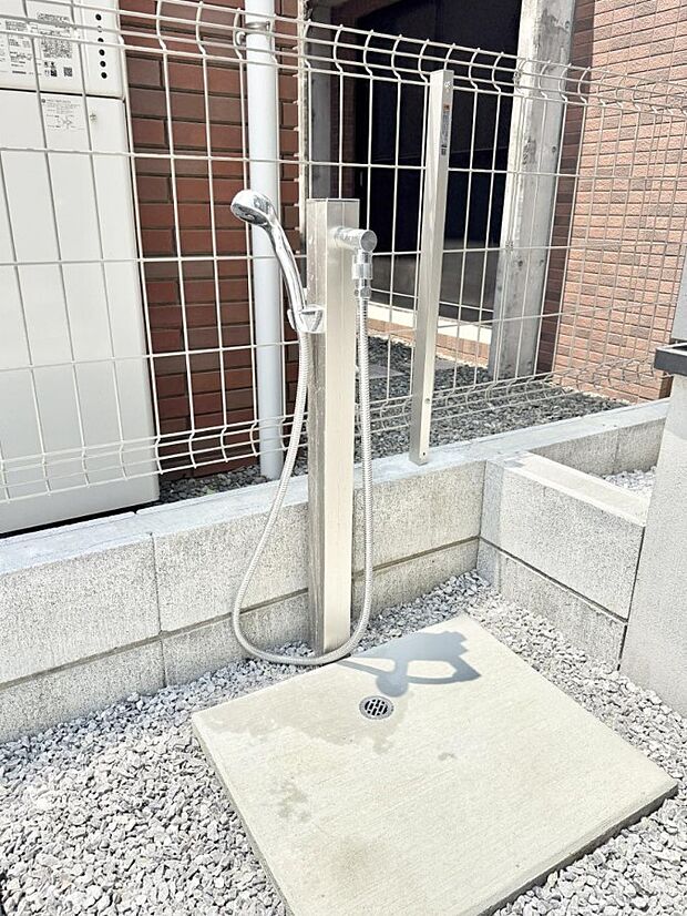 1号棟 ■屋外シャワーあり!