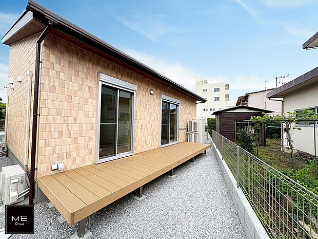 ■天気の良い日はウッドデッキでのんびり日向ぼっこ