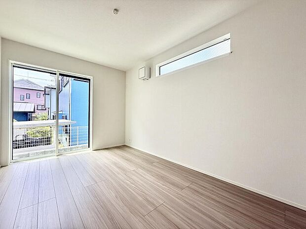 1号棟 ■落ち着いた色合いのお部屋で穏やかな時間を楽しめます
