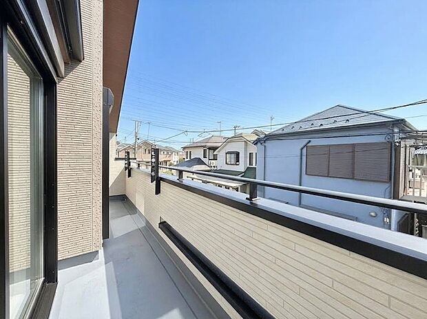 1号棟 ■ 朝のコーヒーや夜の星空を楽しむ、癒しの場所